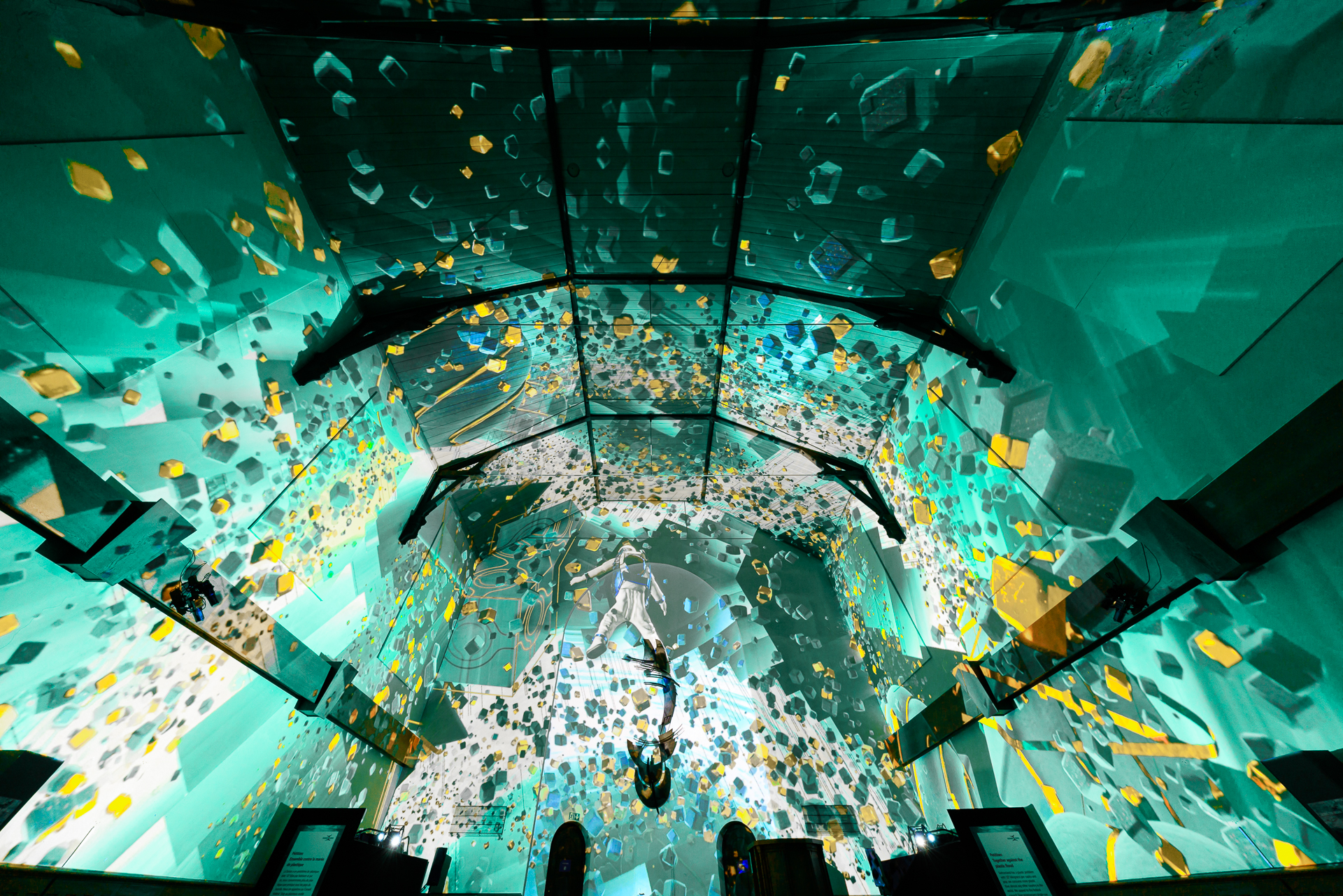 2502_Projektil-StarDrift_002