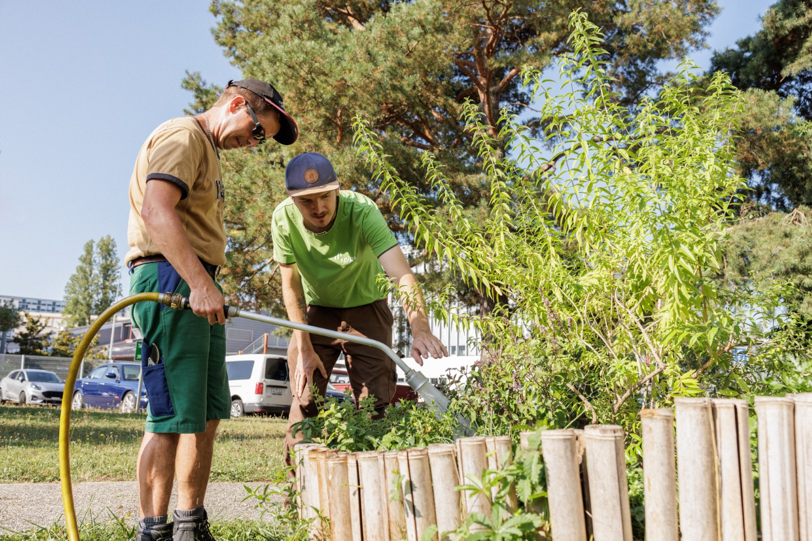 2408_Vos perspectives option3_36117