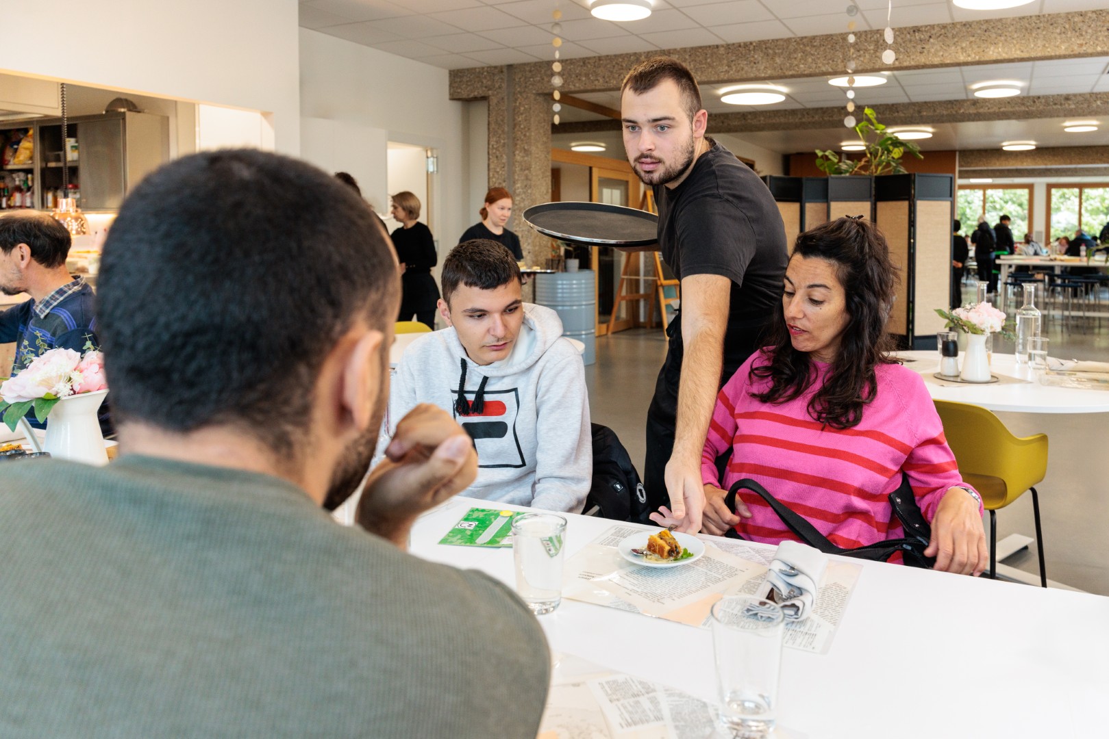 2410_Conches-Service_42577